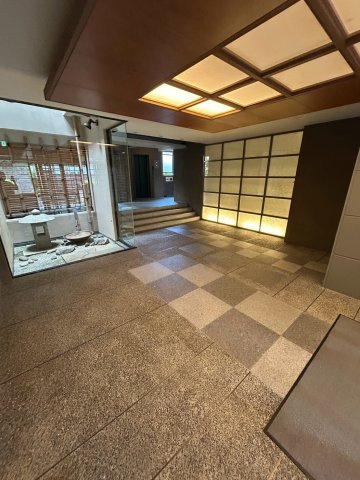 御影山手シティハウスのエントランス