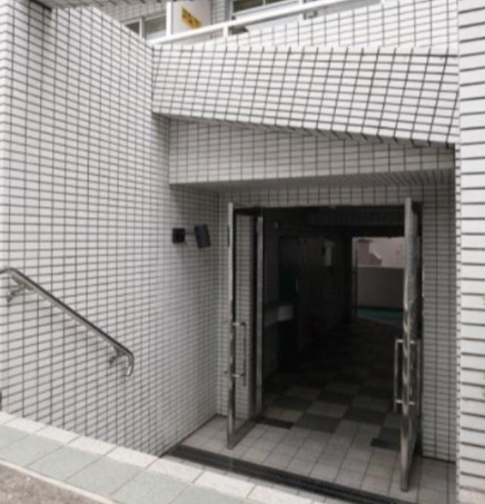 【エントランス】