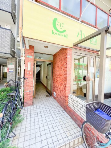 昭和町グリーンハイツのエントランス