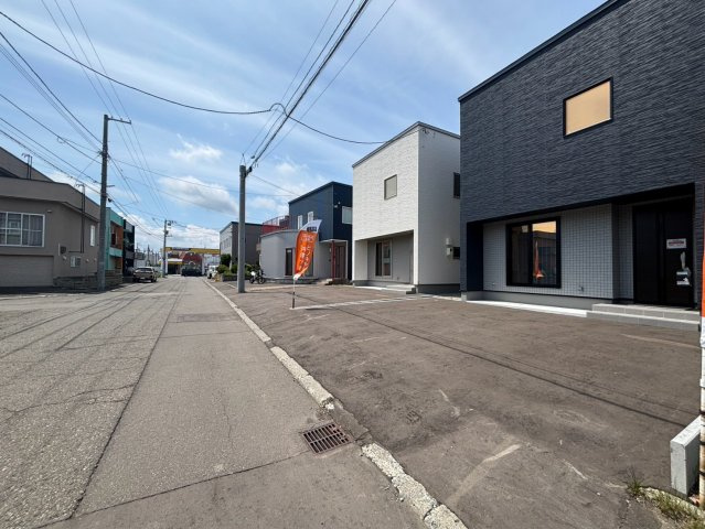 福住２条９丁目　新築戸建の前面道路含む現地写真