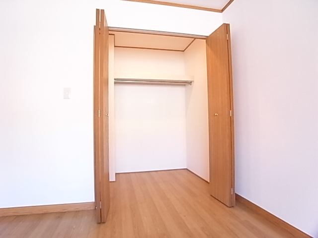 ルマージュ神戸３番館の収納