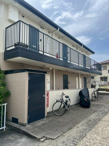 岡松ハイツの外観