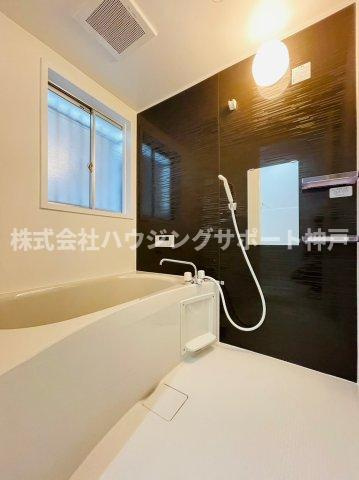 東垂水3丁目貸家の浴室