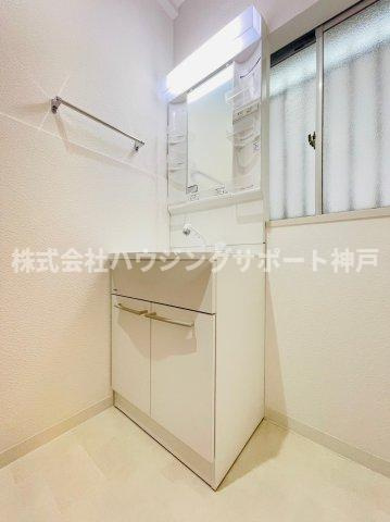 東垂水3丁目貸家の洗面所