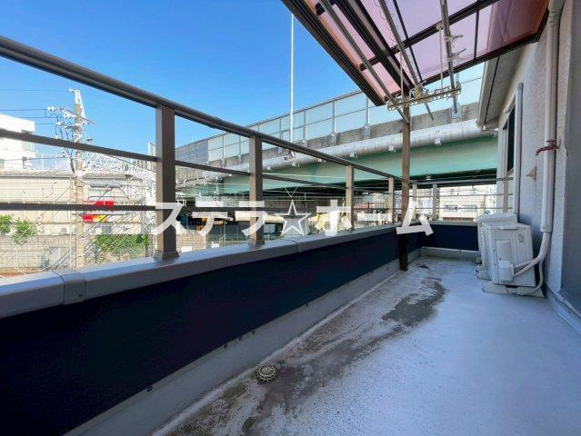 石橋麻田町 中古戸建のバルコニー|外からの目が気にならないバルコニーで洗濯物が干せます