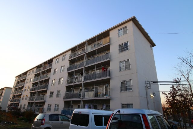 神陵台東住宅48号棟