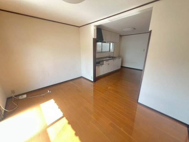 下畑町貸家の居間・リビング