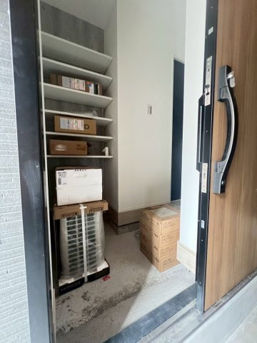 アリビア旭が丘の玄関