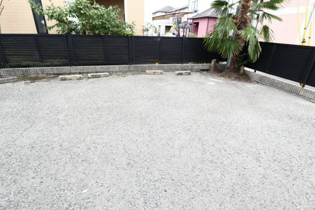 ミサワヒルズの駐車場