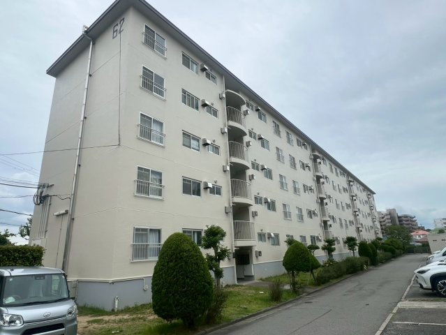 神陵台西住宅62号棟