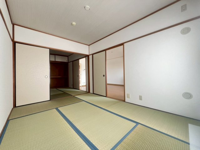 リバーサイド北別府の和室