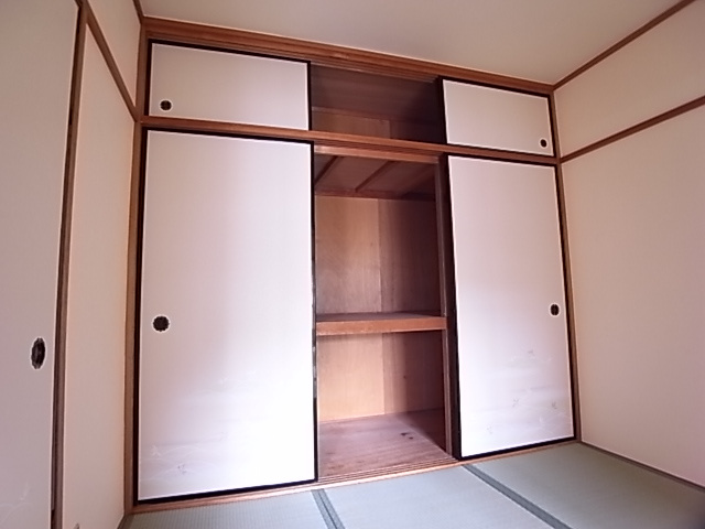 グランベア今井の収納