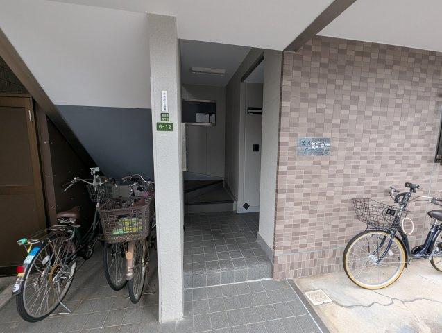 カルフールのエントランス