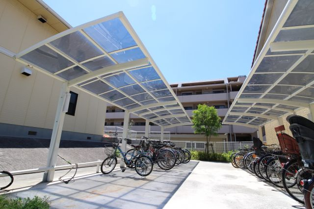 ECO SOLEIL の駐車場