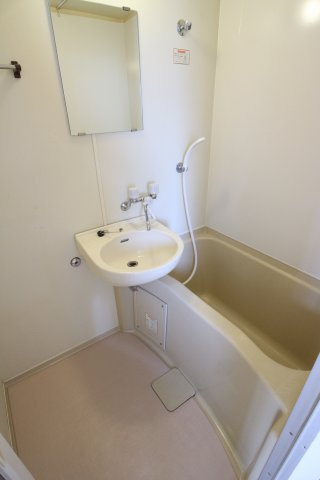 サンビレッジ塩屋の浴室