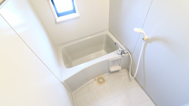 サンビレッジ竹内の浴室