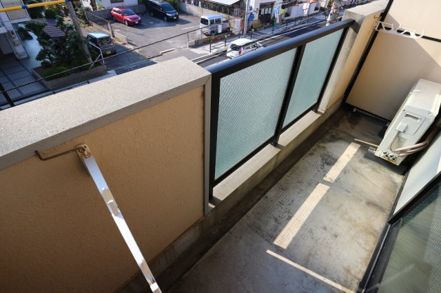 アビリティ塩屋のバルコニー
