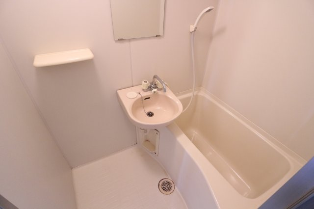 アビリティ塩屋の浴室