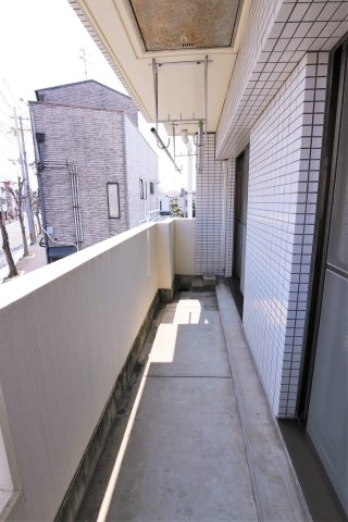 ハイツべルビュウのバルコニー
