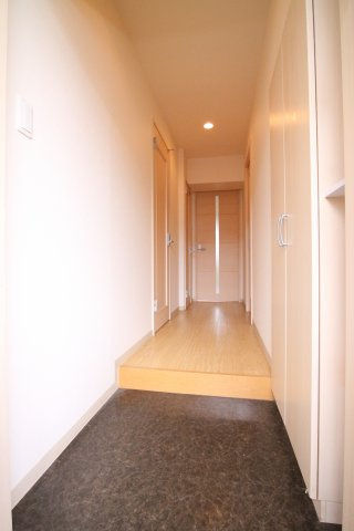 リアルテ霞が丘の玄関