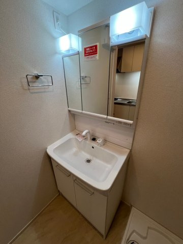ルポ舞子弐番館の洗面所