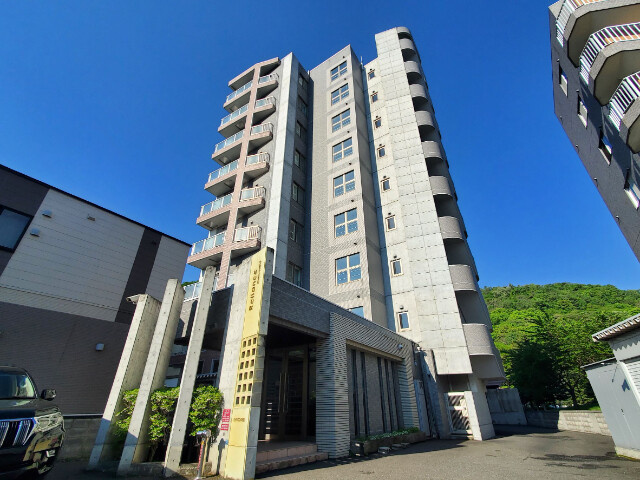 リライエンス円山