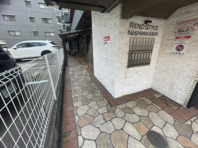 リノスタイル西明石のエントランス