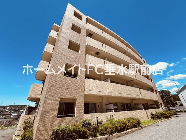 リュイール桃山台の外観
