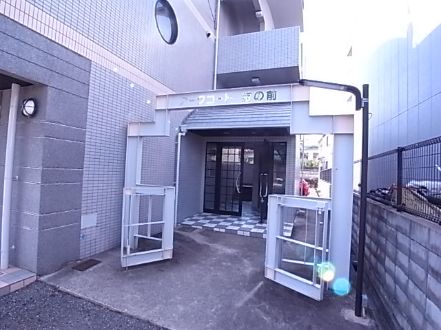 アークコート宮の前のエントランス