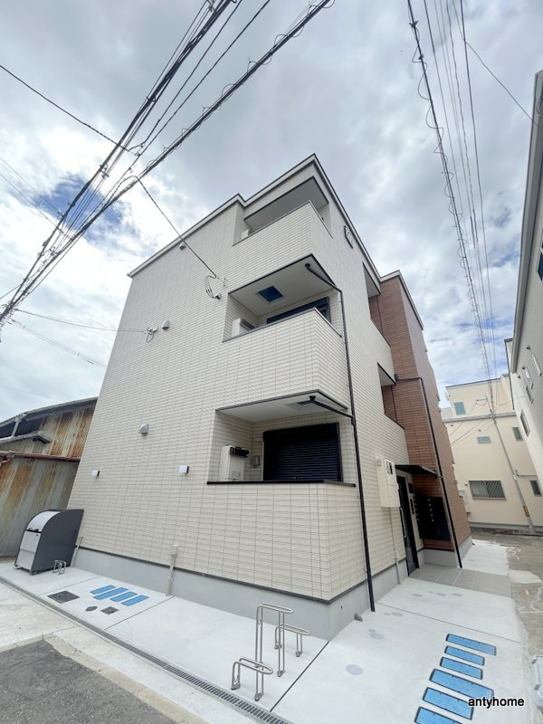 ヴェルメゾン三津屋中　仲介手数料無料