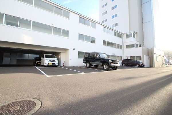 【駐車場】プライムコート山鼻(旧Vita光洋) 