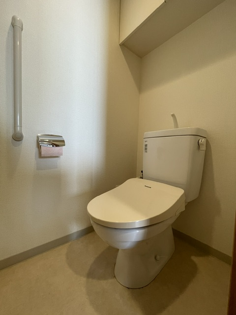 なんばグランドマスターズタワーのトイレ|別部屋参考写真