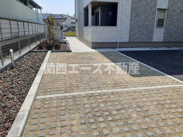 【駐車場】 | メゾンアンソレイエ