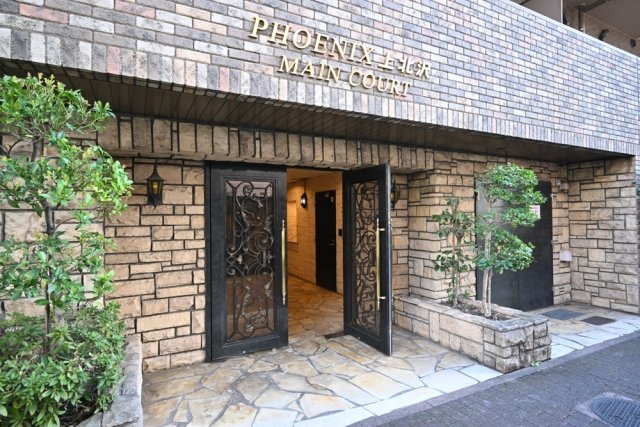 フェニックス上北沢ツインコートのエントランス|落ち着いたエントランスです