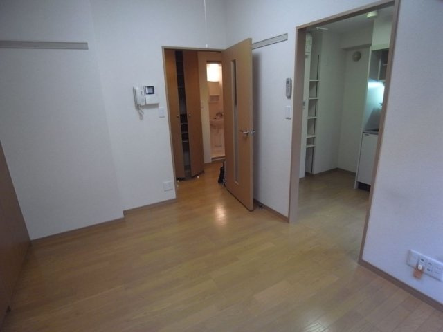 アピス三軒茶屋の洋室|きれいな洋室です