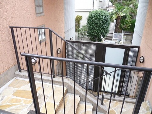 ハラダテラスのその他|階段　※2013年02月の写真