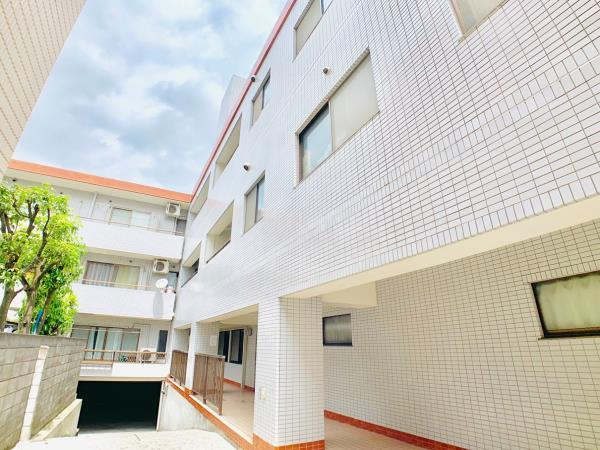 ハウスチェリー千歳台の外観