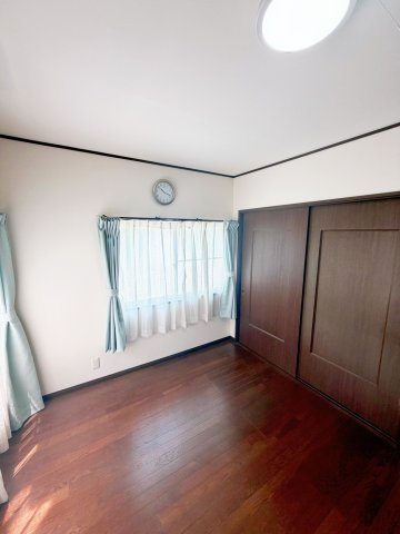 六甲台町 中古戸建の洋室