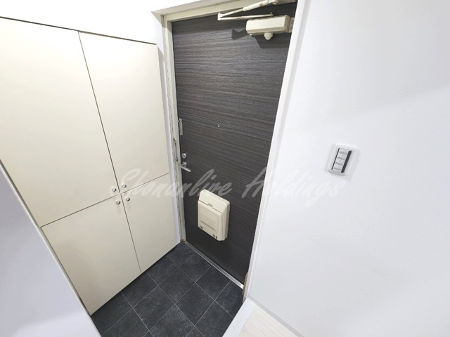 藤沢市鵠沼の賃貸マンションの玄関