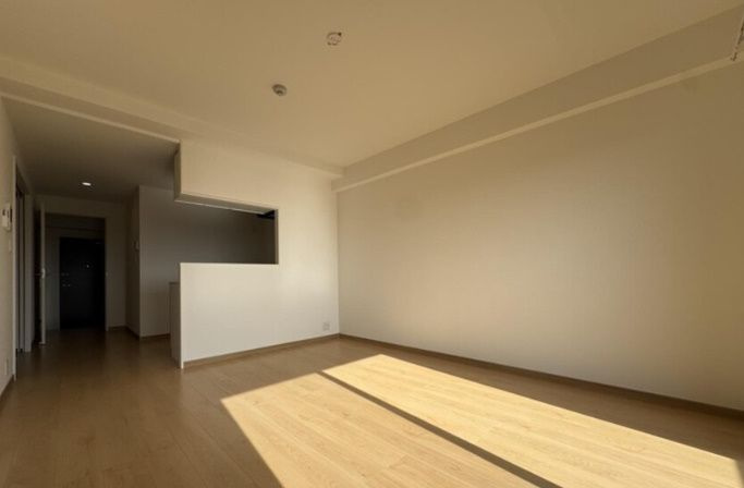 スクエア友泉亭　笹丘小学校区の居間・リビング|スクエア友泉亭