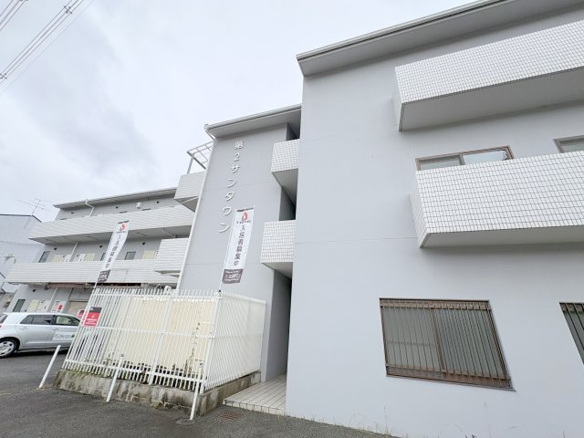 生駒市小瀬町の賃貸マンションの外観