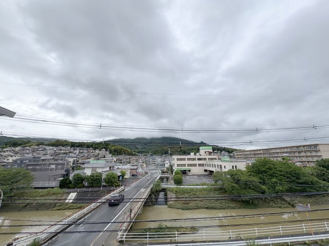 生駒市小瀬町の賃貸マンションの展望