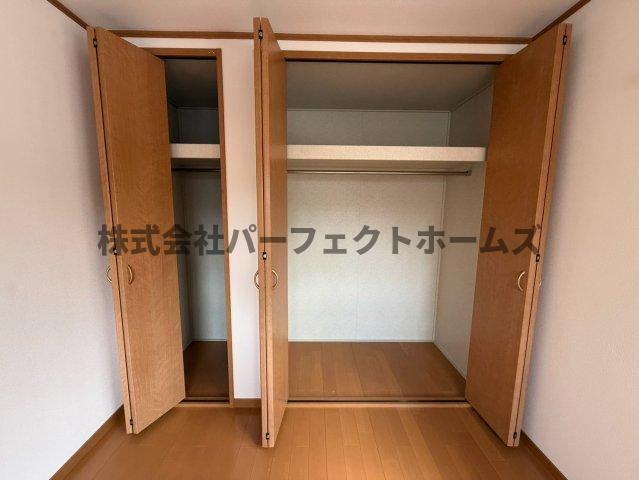 津田山手2丁目戸建　賃貸の収納|収納スペース豊富です