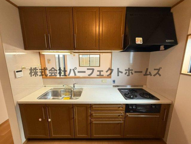 津田山手2丁目戸建　賃貸のキッチン|お料理しやすいキッチンです
