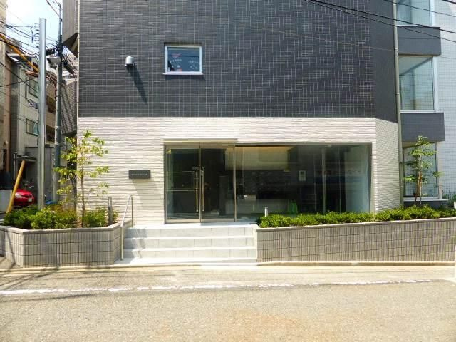 リヴシティ西早稲田のエントランス