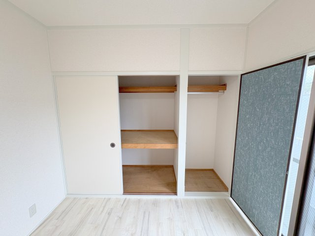 生駒市小瀬町の賃貸マンションの収納