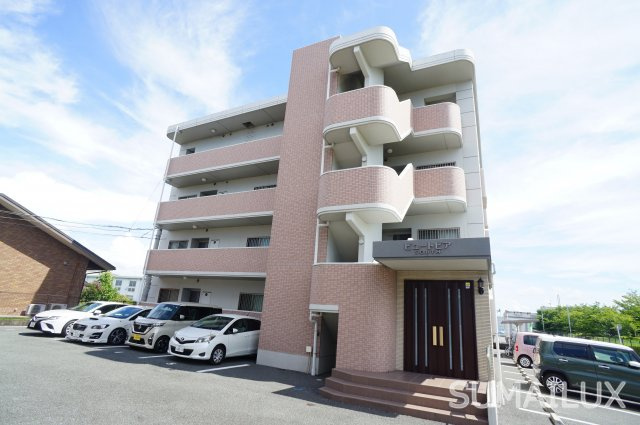 熊本市南区平田２丁目の賃貸マンション