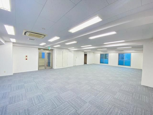 立川市高松町３丁目の事務所の内装