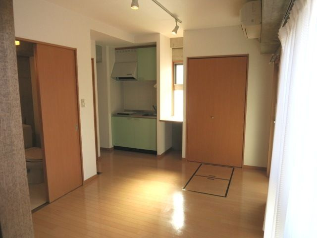 ＮＥＲＶ西早稲田の居間・リビング