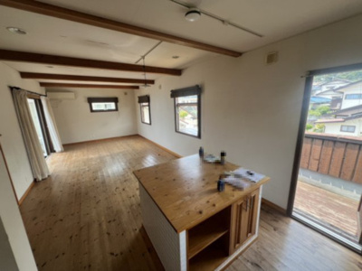 【居間・リビング】 | 中古戸建　岩国市青木町3丁目